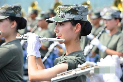 女兵方隊 女兵方隊
